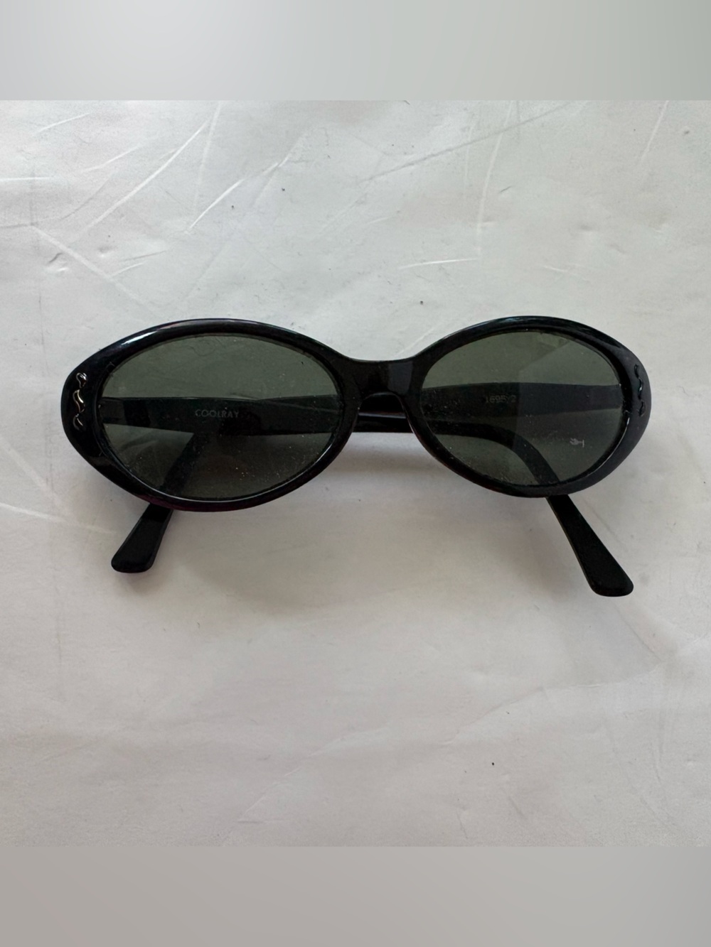 Black Oval coolray Sunglasses with Dark Lenses